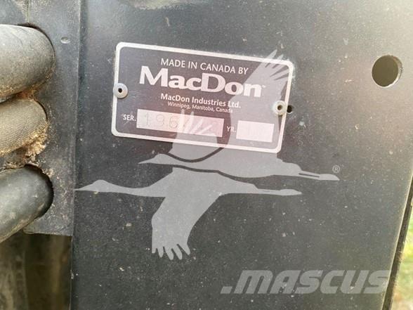 MAC DON FD70 Kombajnové hlavice