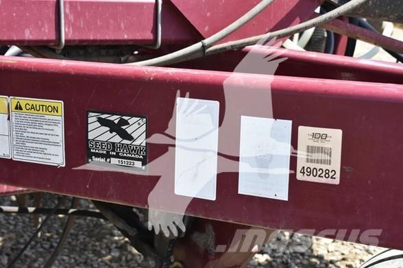 Seed Hawk 8412 Mechanické secí stroje