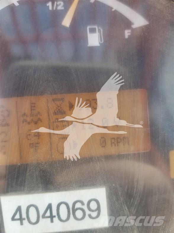 SkyTrak 10054 Teleskopické manipulátory