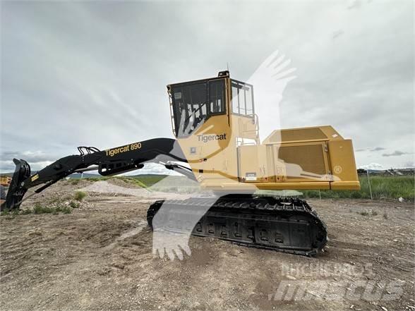 Tigercat 890 Lesní nakladače