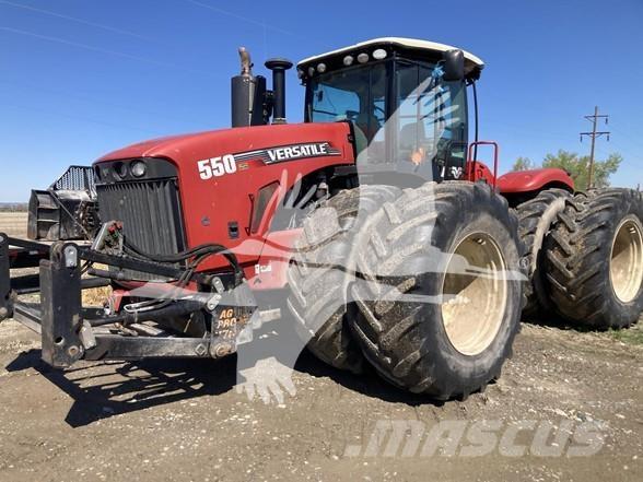 Versatile 550 Traktory