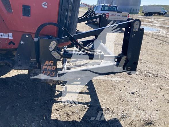 Versatile 550 Traktory