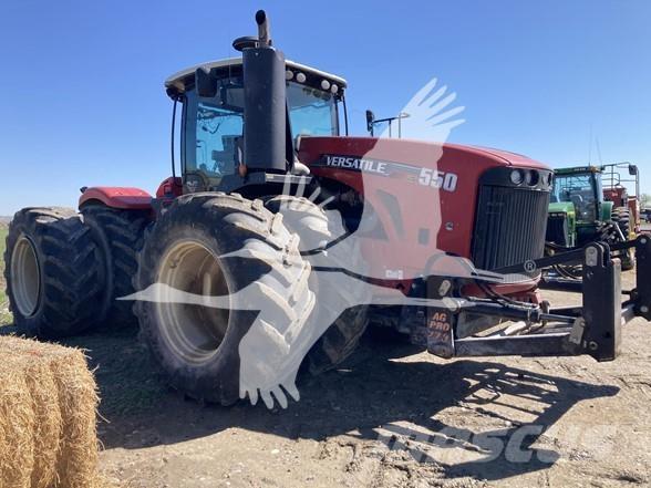 Versatile 550 Traktory