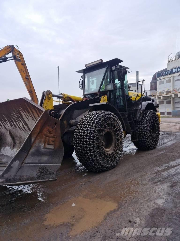 Hitachi ZW250-6 Kolové nakladače