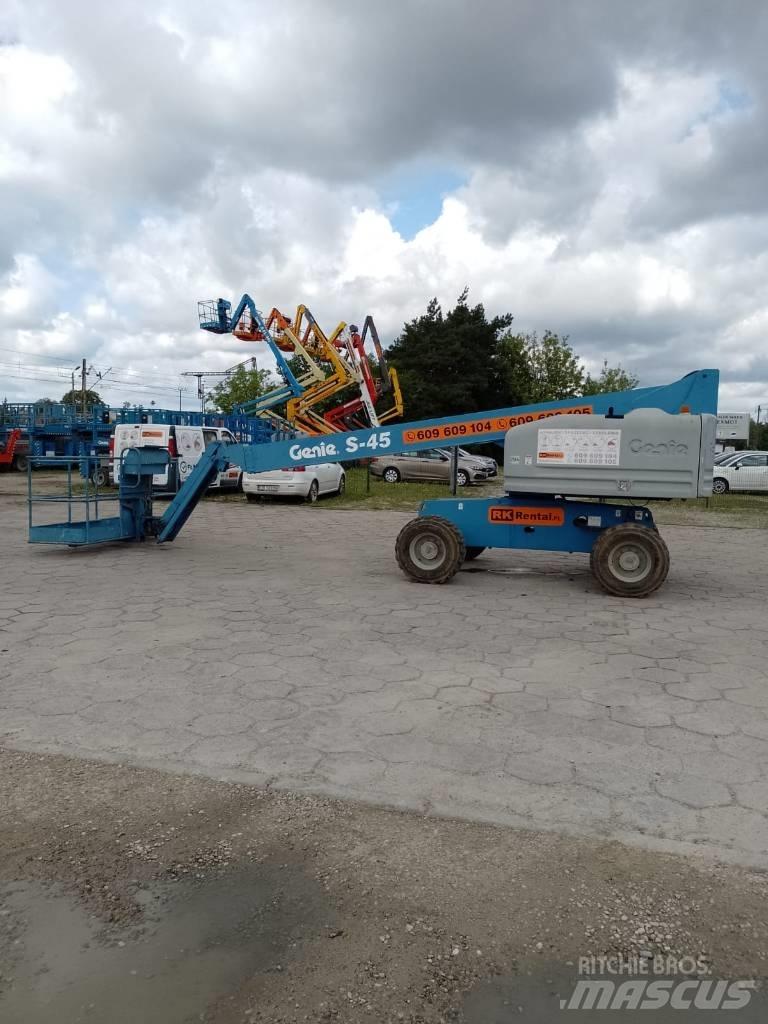 Genie S 45 Teleskopické plošiny
