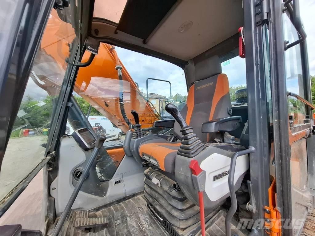 Doosan DX 225 LC-5 Pásová rýpadla