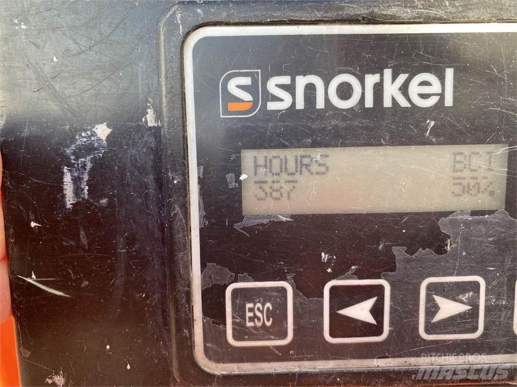 Snorkel TM12 Vertikální sloupové výtahy