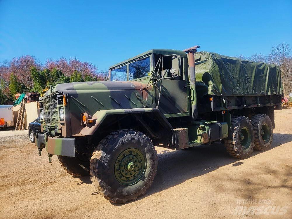 BMY M925A2 Skříňová nástavba