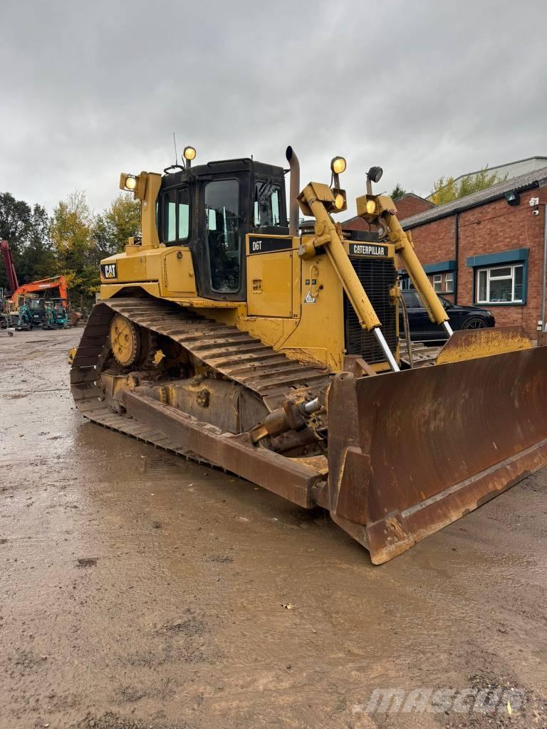 CAT D 6 T LGP Pásové dozery