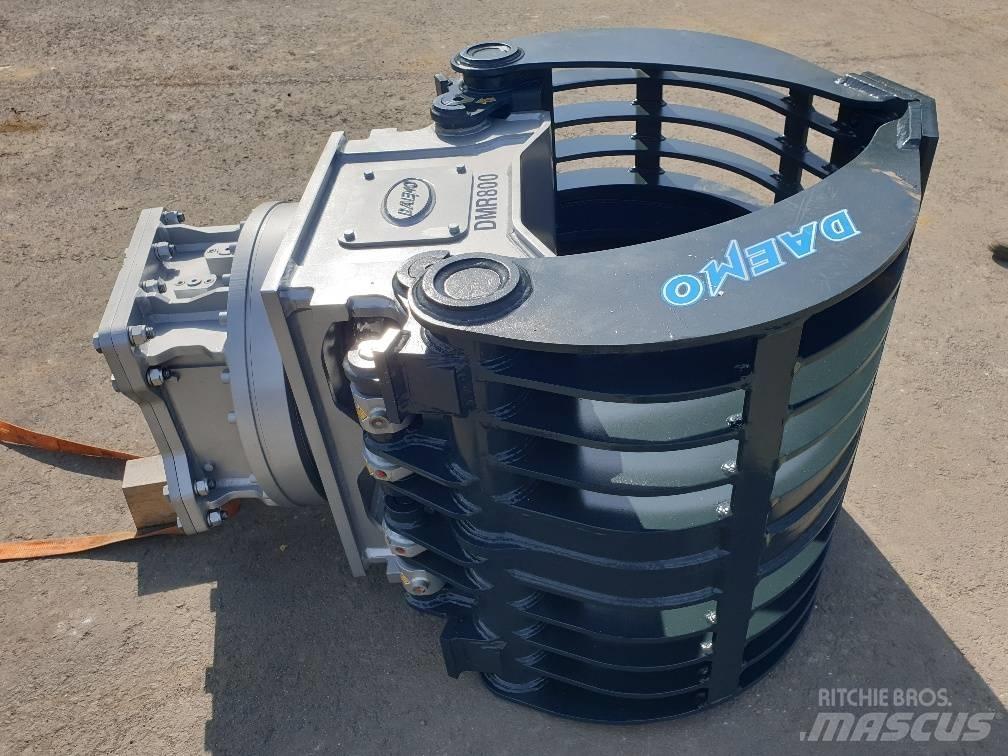 Daemo DMR 800 Klešťové drapáky