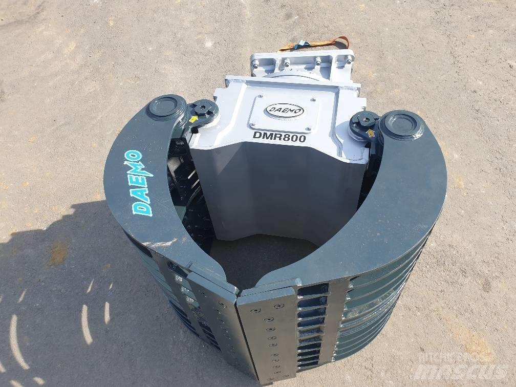 Daemo DMR 800 Klešťové drapáky
