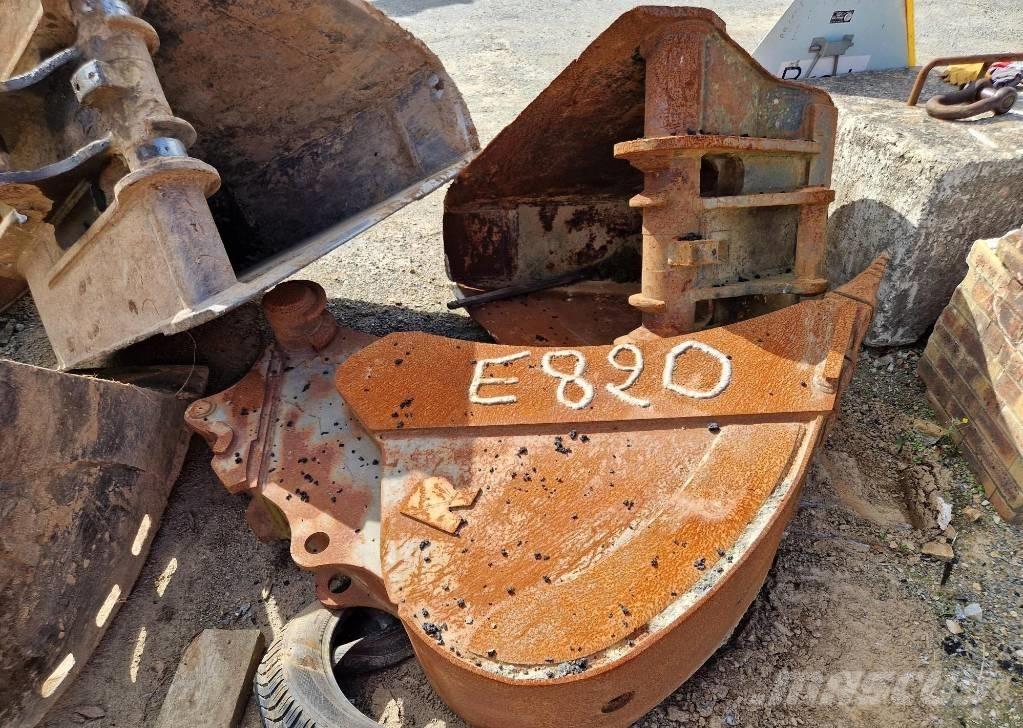 JCB JS 145 W Kolová rýpadla