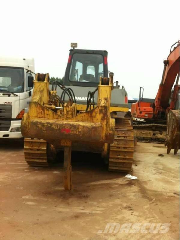 Komatsu D 155 A-3 Pásové dozery