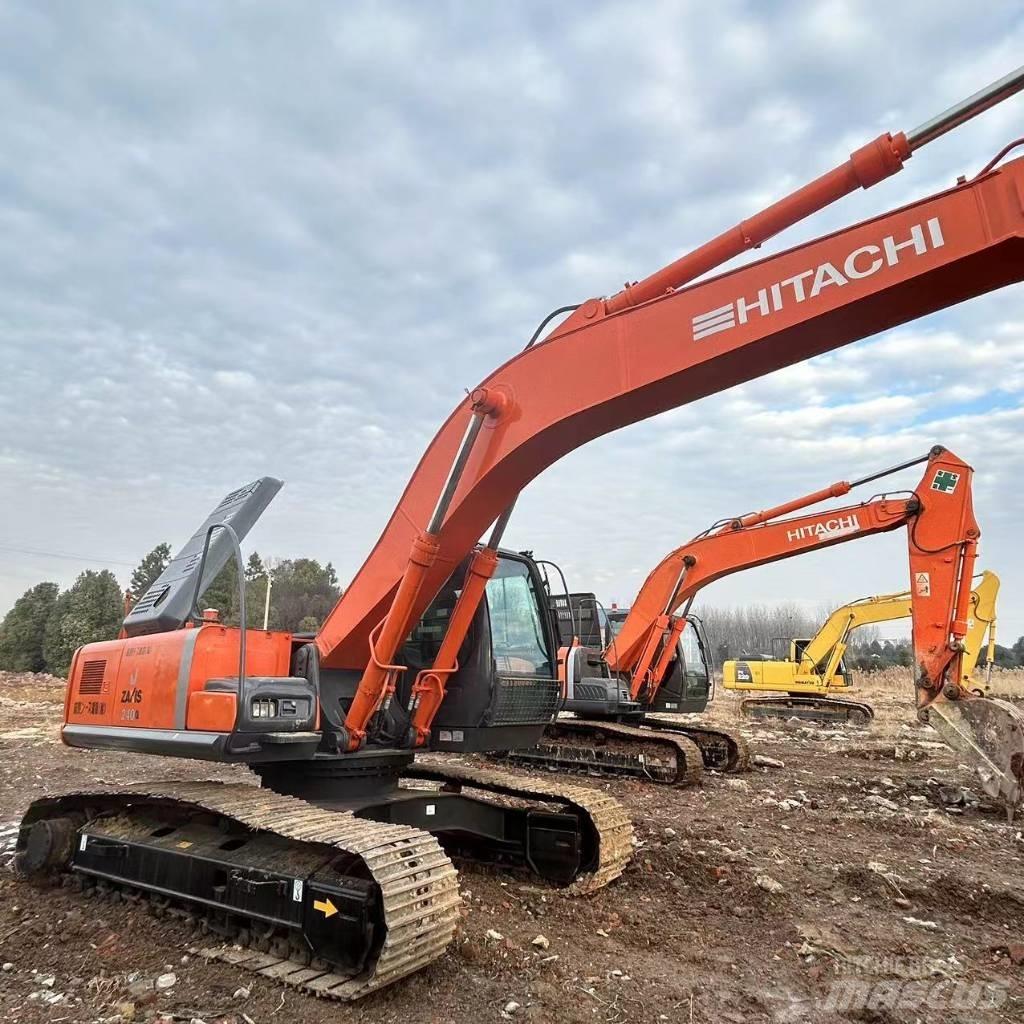 Hitachi ZX 240 Pásová rýpadla