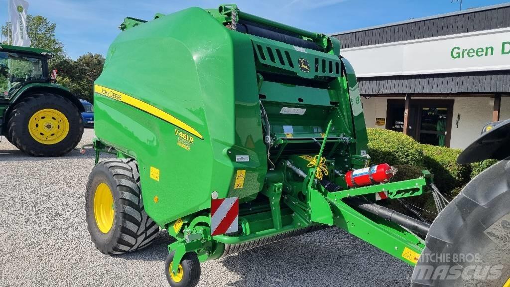John Deere V461R Lis na válcové balíky