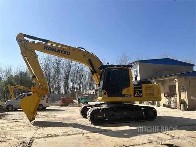 Komatsu PC200-8 Pásová rýpadla