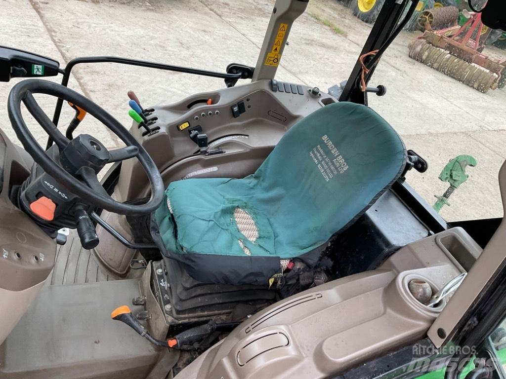 John Deere 5090 GF Traktory