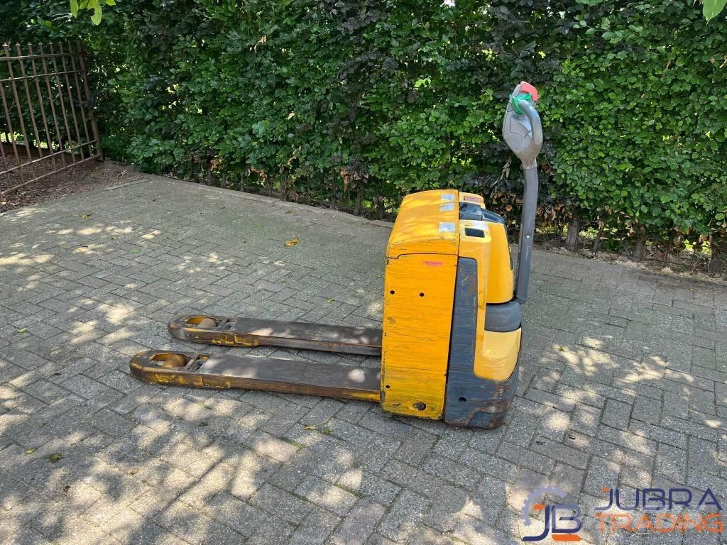 Jungheinrich EJE 118 Ručně vedené vysokozdvižné vozíky