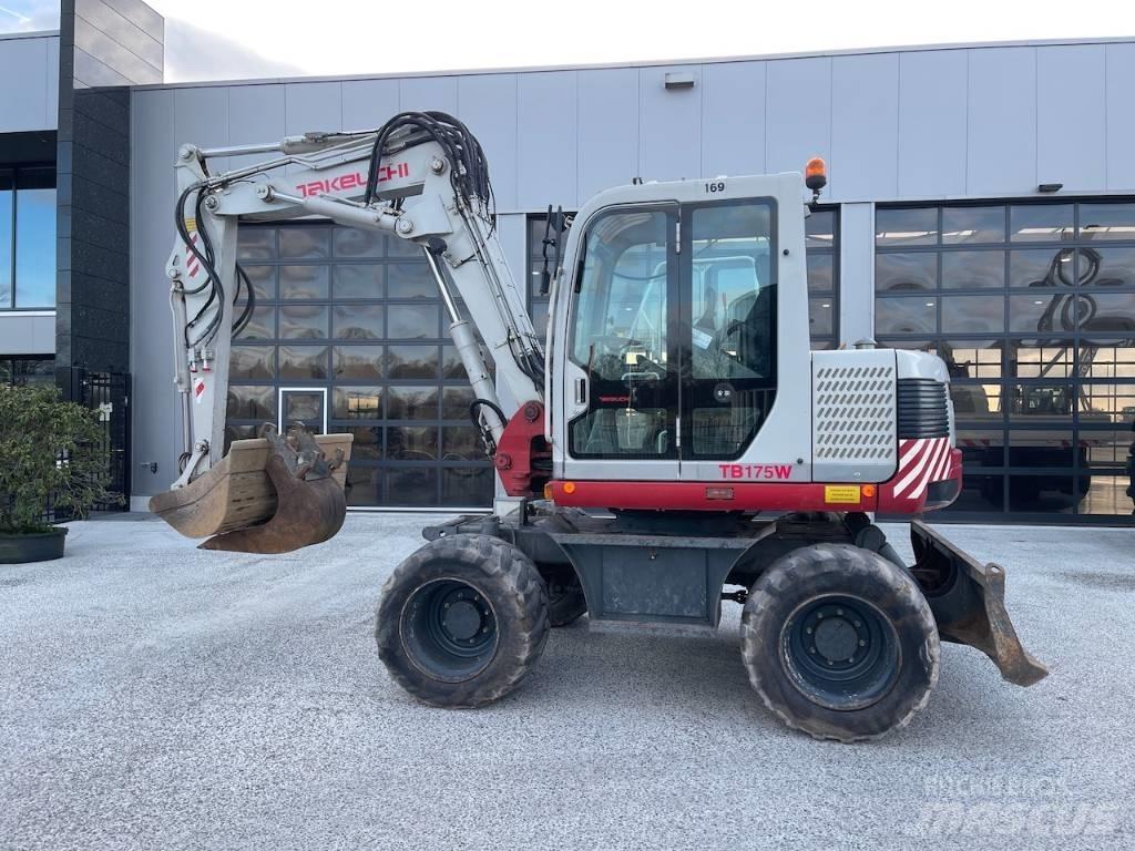 Takeuchi TB175W Midi rýpadla 7t - 12t