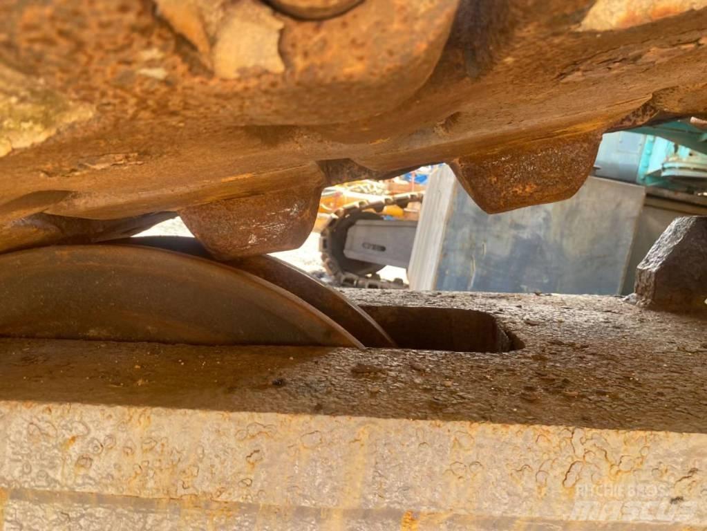 Kobelco CKE 2500 Pásové jeřáby