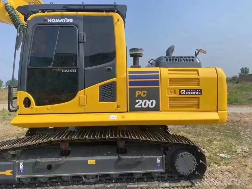Komatsu PC 200-8 Midi rýpadla 7t - 12t