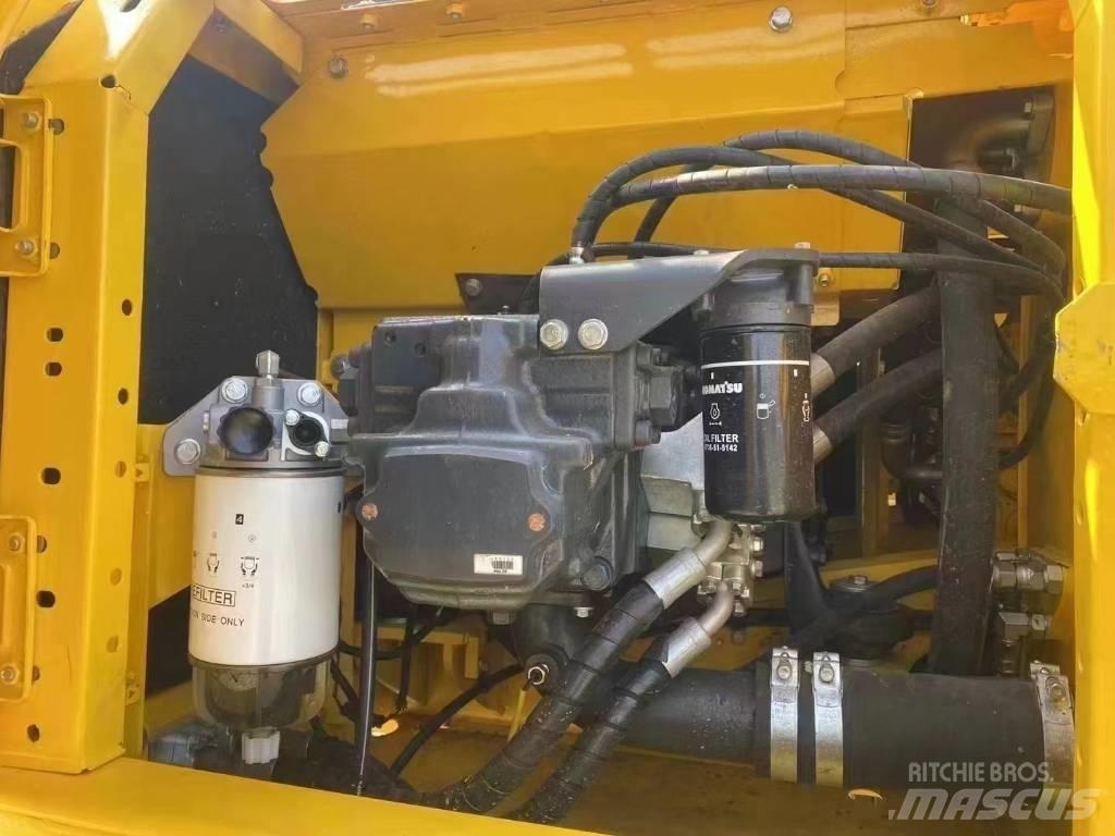 Komatsu PC 200-8 Midi rýpadla 7t - 12t