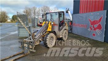 Mecalac AX 700 Kolové nakladače