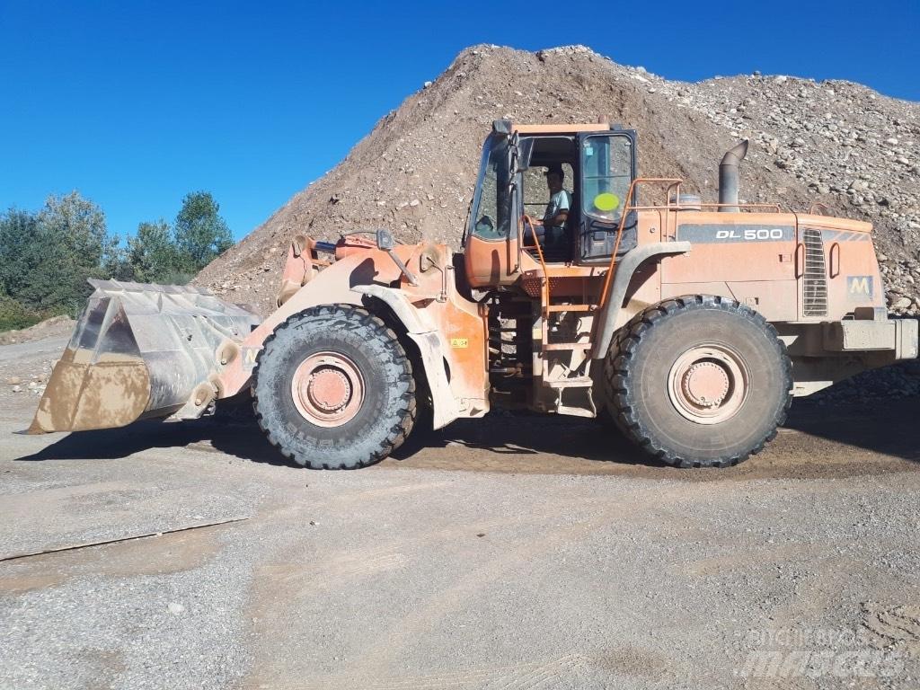 Doosan DL 500 Kolové nakladače