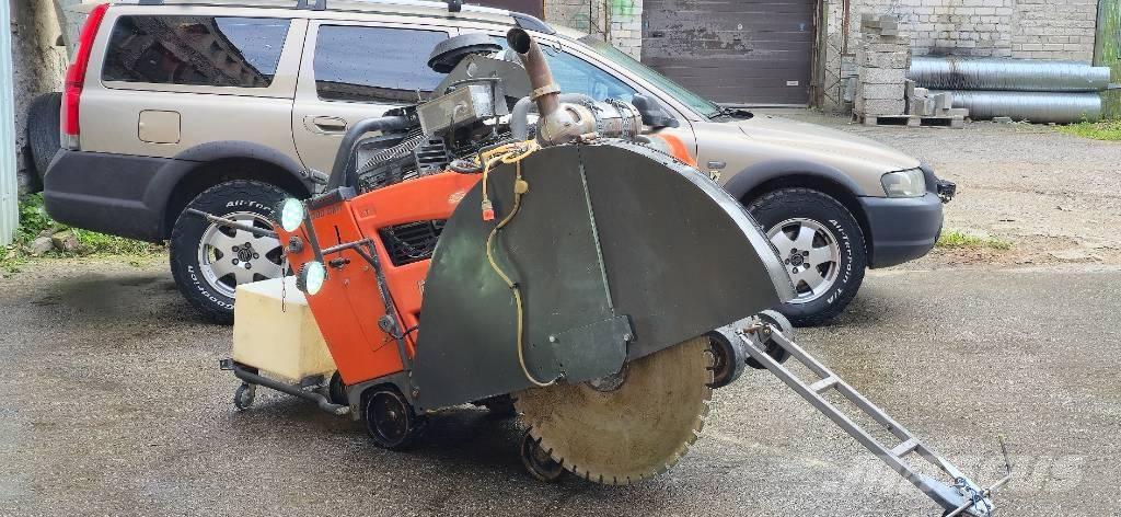 Husqvarna fs7000 Rýhovače