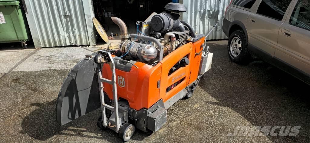 Husqvarna fs7000 Rýhovače