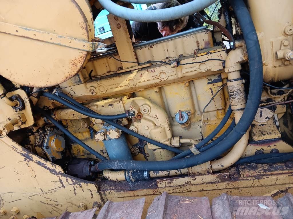 CAT D 5 B LGP Pásové dozery