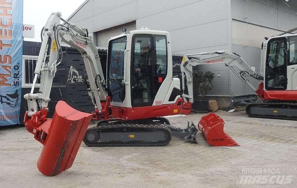 Takeuchi TB225 Mini rýpadla < 7t