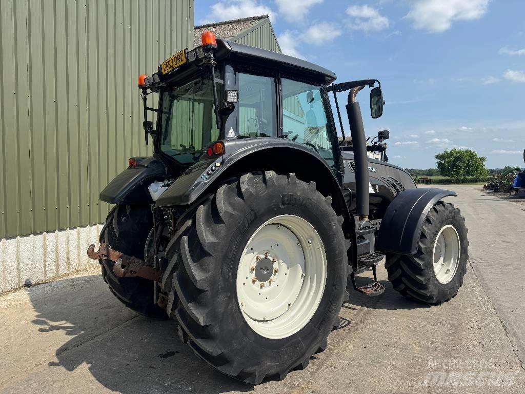 Valtra T163 Direct Traktory