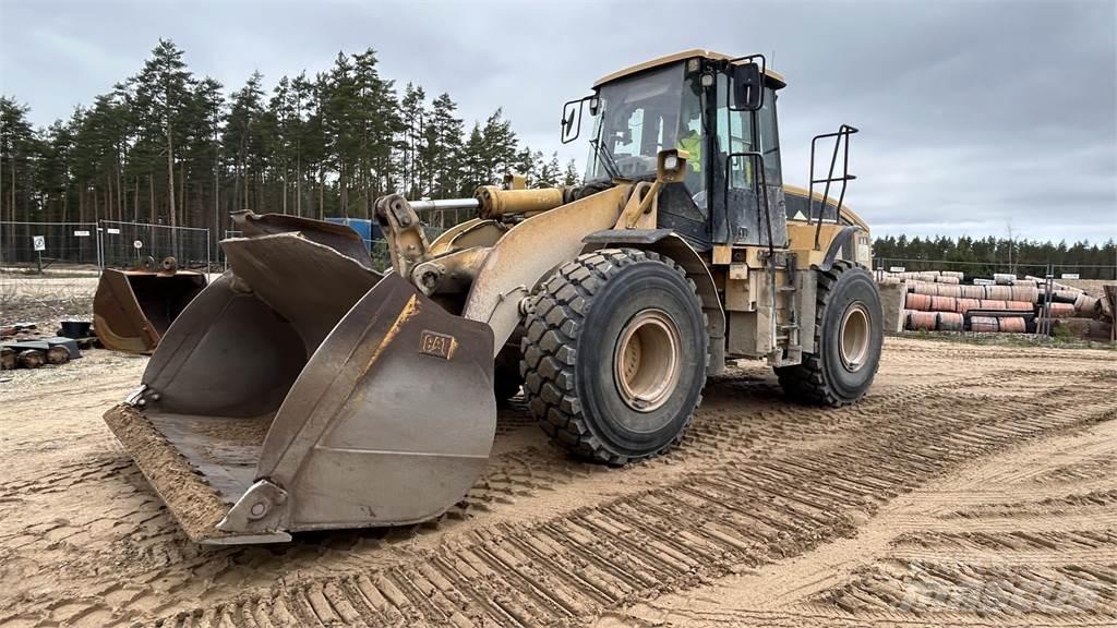 CAT 962H Kolové nakladače