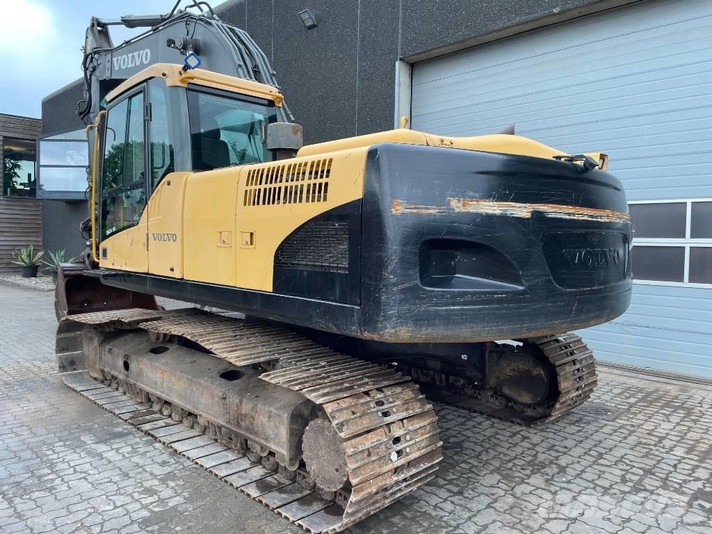 Volvo EC240C Pásová rýpadla