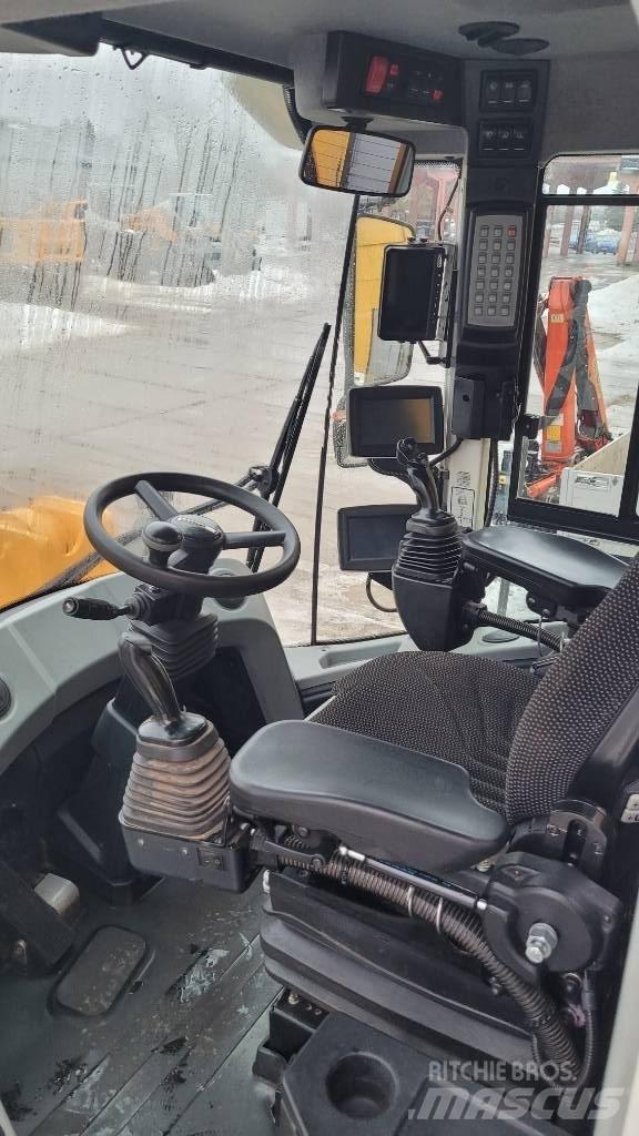 Liebherr L580 XPower Kolové nakladače