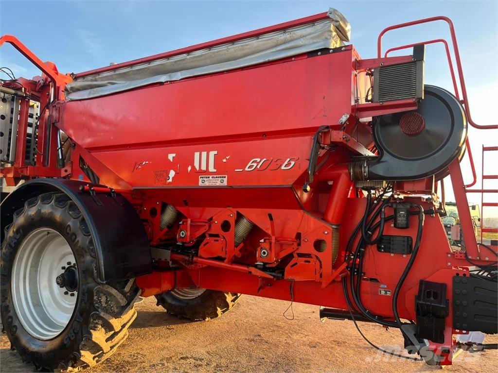 Rauch AGT 6036 Rozmetadlo minerálních hnojiv