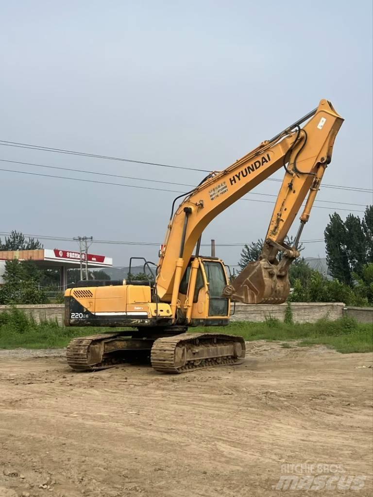 Hyundai R220-9S Pásová rýpadla