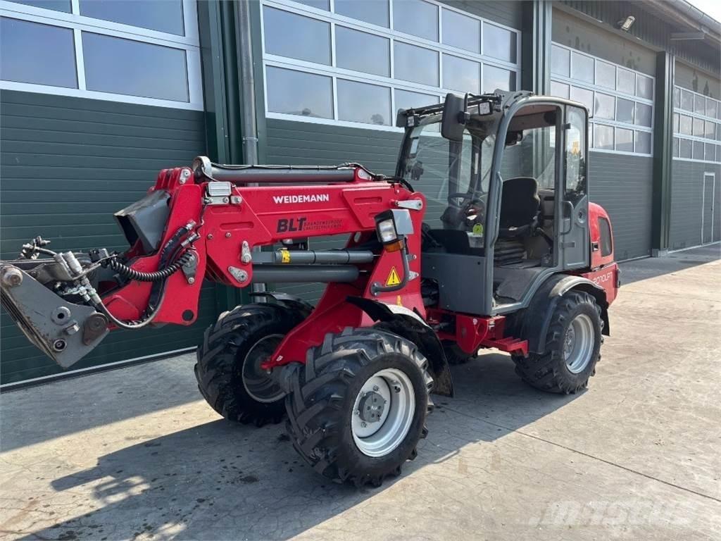 Weidemann 2070LPT Teleskopické manipulátory
