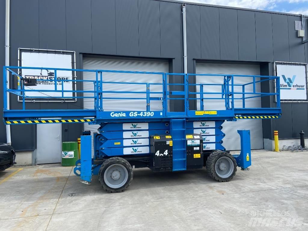 Genie GS 4390 Nůžková zvedací plošina