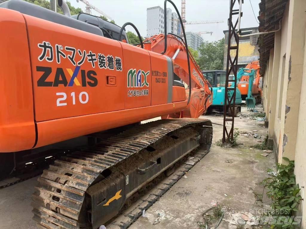 Hitachi ZX 210 Pásová rýpadla