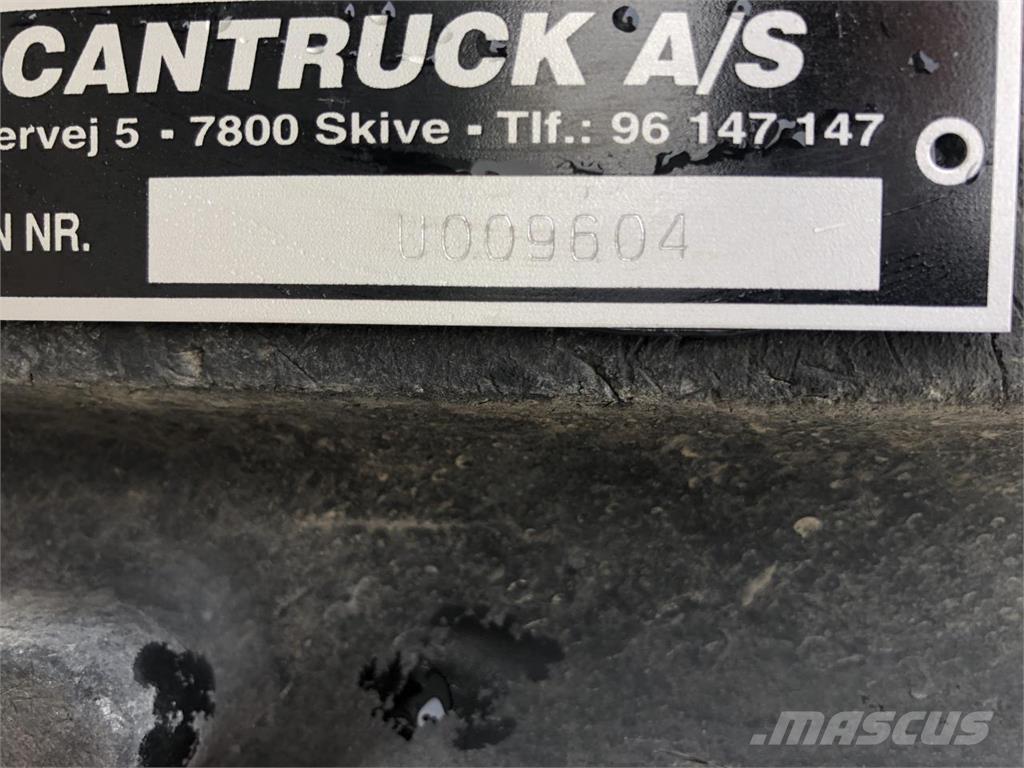  Øvrige ØVRIGE Pneumatiky, kola a ráfky