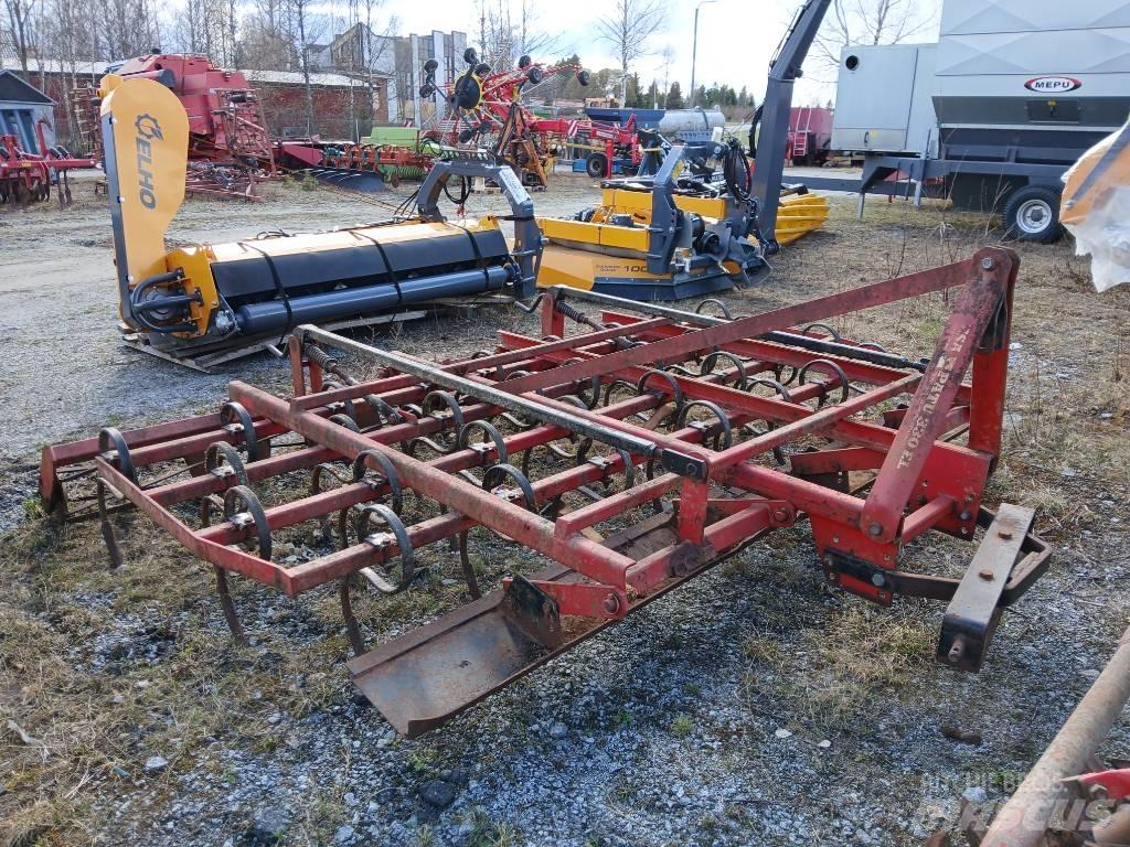 Esa-Patu 330 Brány