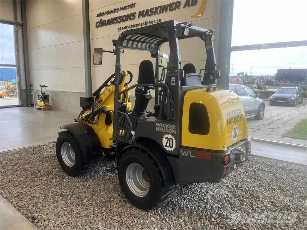 Wacker Neuson WL 25 Kolové nakladače