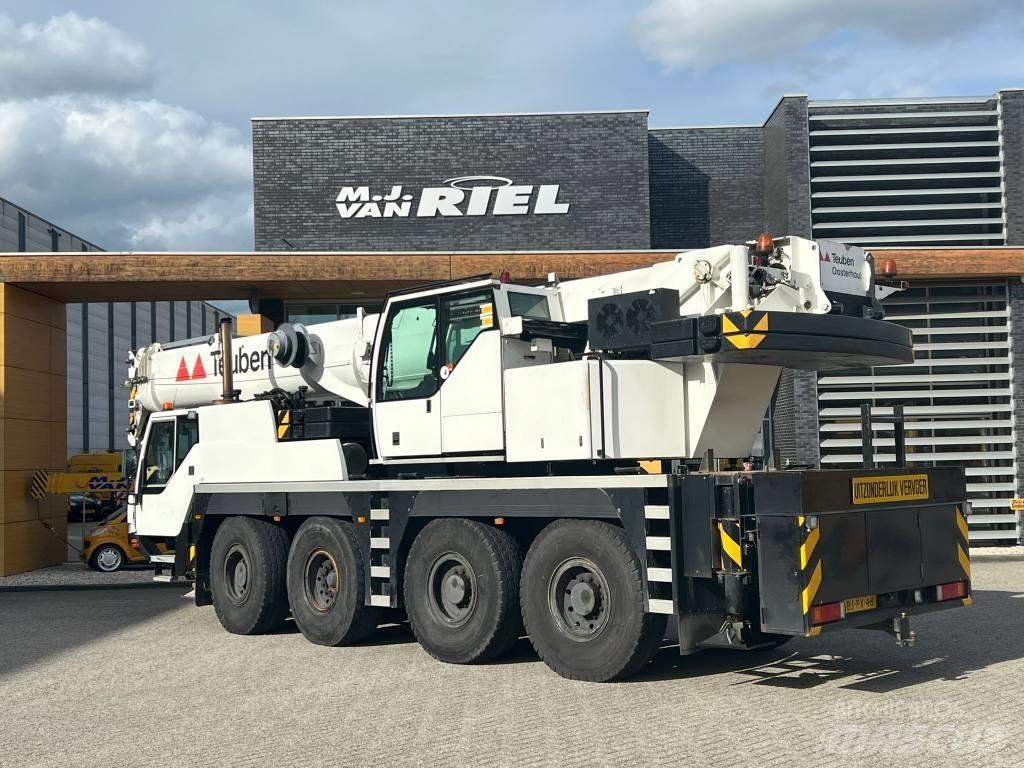 Liebherr LTM1060/2 Univerzální terénní jeřáby