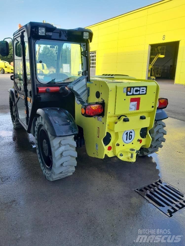 JCB 525-60 Teleskopické manipulátory