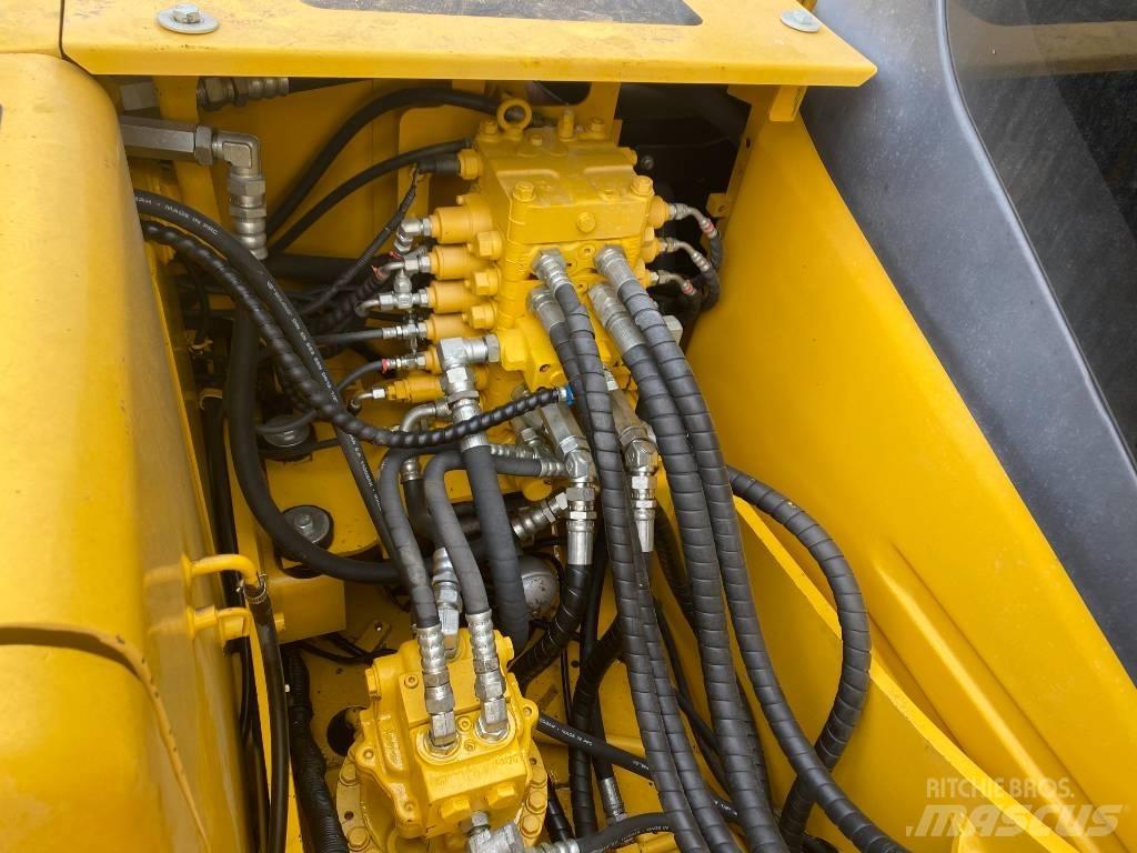Komatsu 110LC-7 Pásová rýpadla