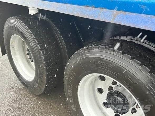 Kenworth T880 Sklápěče