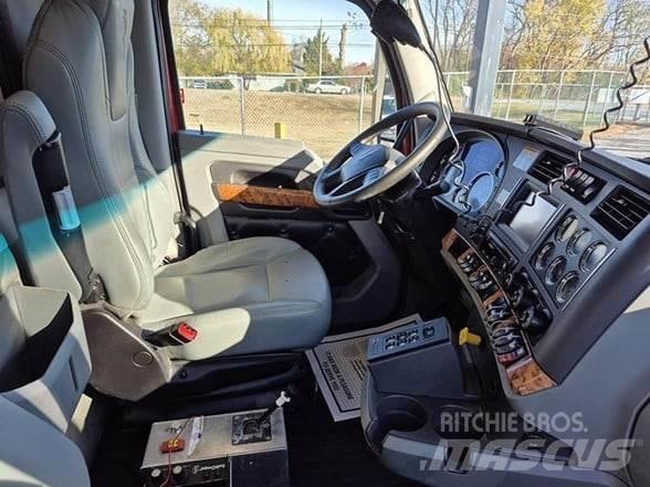 Kenworth T880 Sklápěče