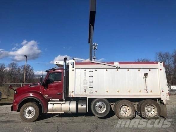 Kenworth T880 Sklápěče